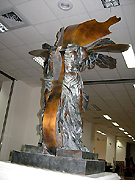 图书馆中的阿曼艺雕「胜利女神的诗篇」